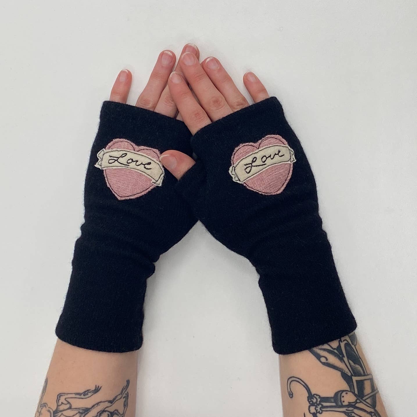 Fingerless Cashmere Gloves-Tattoo Heart Love: Pink on Black / One Size Fits Most